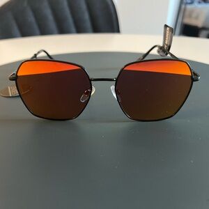 Steve Madden - Hexagonal Gradient Orange Polarized Frame